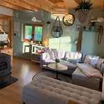 Letniskowy Opowieści Z Narie