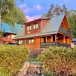 Letniskowy Opowiesci Z Narie Lodge