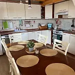 Letniskowy Opowieści Z Narie Domek letniskowy