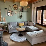 Letniskowy Opowieści Z Narie