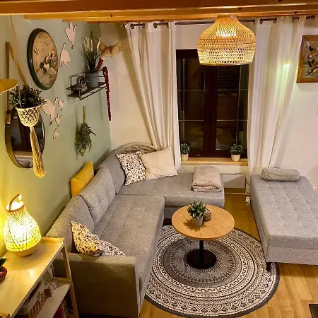 Letniskowy Opowiesci Z Narie Lodge *