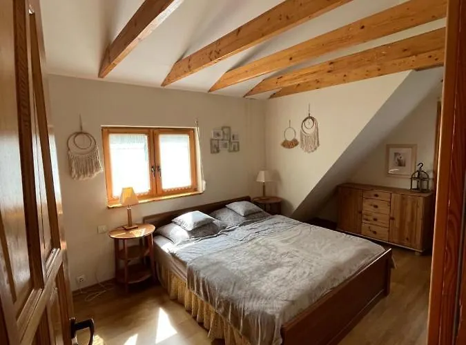 Domek letniskowy Letniskowy Opowiesci Z Narie